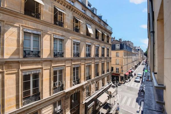 Paris 7 - Carré des antiquaires / Bac - intégralement rénové