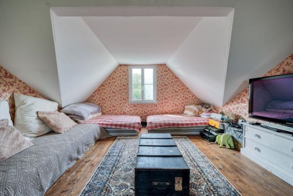 Maison de caractère sur son parc arboré à cinq minutes en vélo du marché de La Rochelle