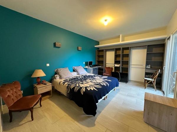 Dpt Charente Maritime (17), à vendre LA TREMBLADE maison de 84m² sur 170m²