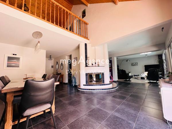 Maison à CHOLET, 49300 - 8 pièces 205m²