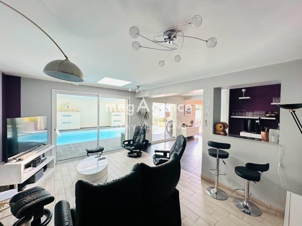 Maison à CHOLET, 49300 - 8 pièces 205m²