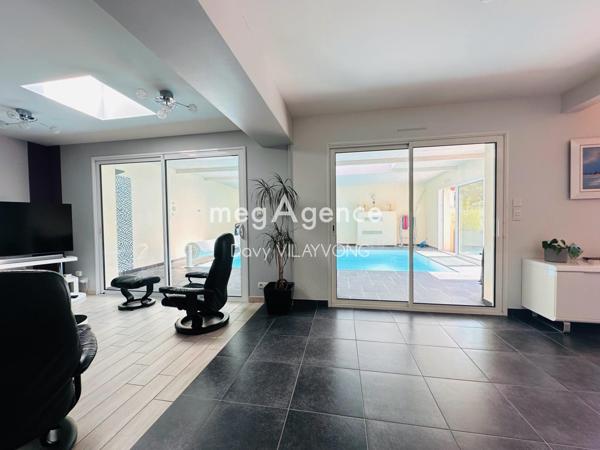 Maison à CHOLET, 49300 - 8 pièces 205m²