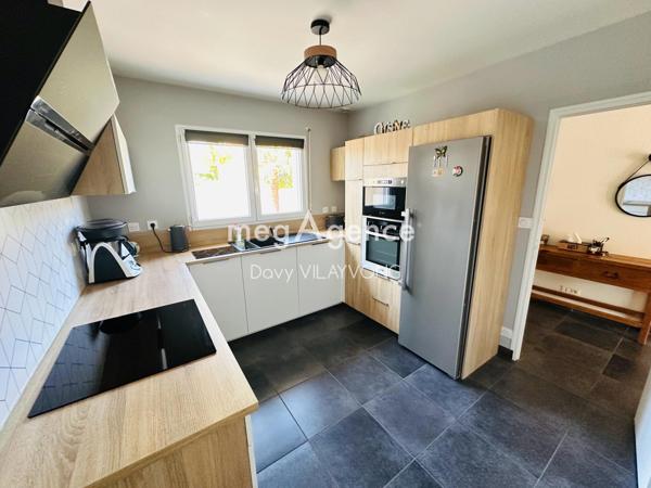 Maison à CHOLET, 49300 - 8 pièces 205m²