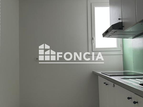 Location Appartement 2 pièces 49.34 m² - 2 AVENUE MONSEIGNEUR CHAUVIN Jonzac 17500