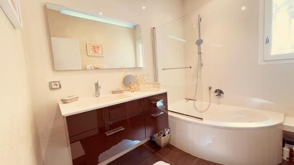 pessac villa 195m² plain-pied piscine garage terrain 2336m²