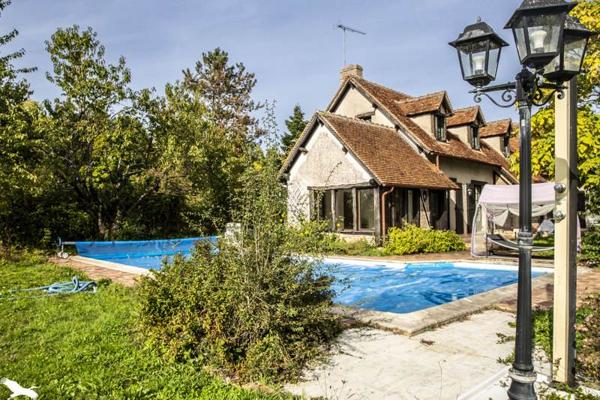 Maison à vendre |  Poulaines |  11 pièces | 247 m²