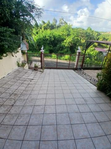 DIAMANT- VILLA- Avec 1T3 et 1T4 -A VENDRE- 450 000€