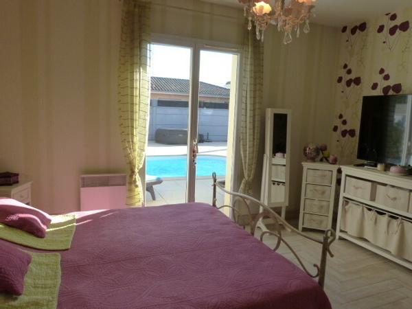 Maison 128 m² de 2010 avec piscine, cuisine d'été, garage 26 m².