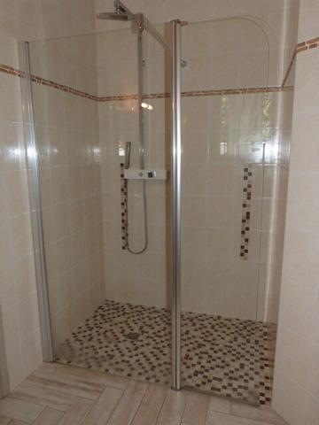 Maison 128 m² de 2010 avec piscine, cuisine d'été, garage 26 m².