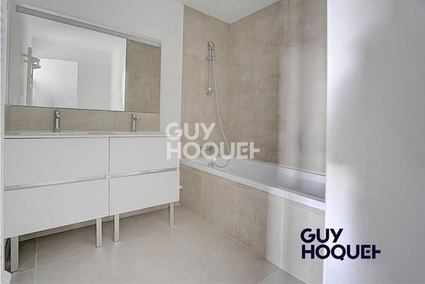 APPARTEMENT 3 PIECES DE 73,80 m², 2 CHAMBRES - PETITE COPROPRIETE A VILLEURBANNE