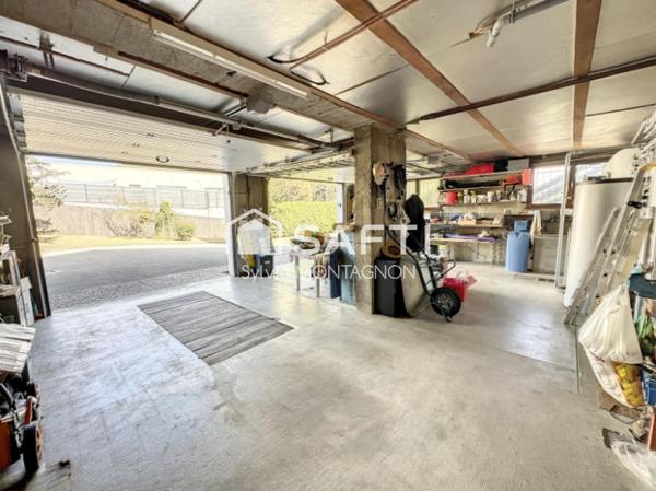 Proche Hôpital, commodités, autoroute, DPE "C", terrain arboré. T2 indépendant et terrain détachable CU. Vue