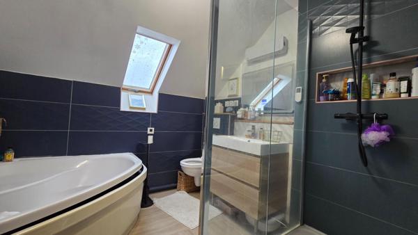 À vendre - Maison familiale 7 pièces à Luzarches