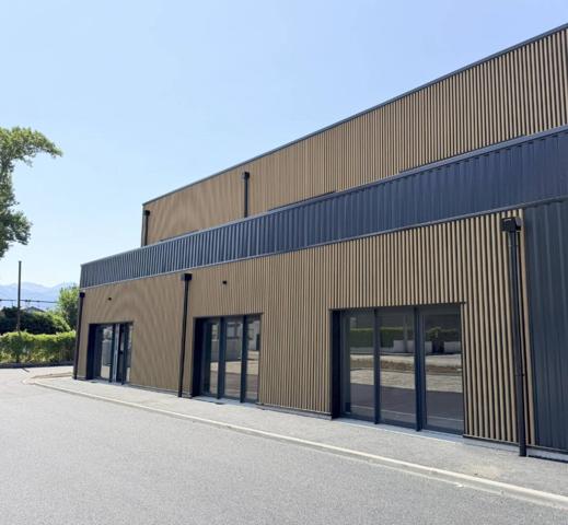 Locaux Commerciaux à Chignin de 60 à 300 m2 idéalement situés