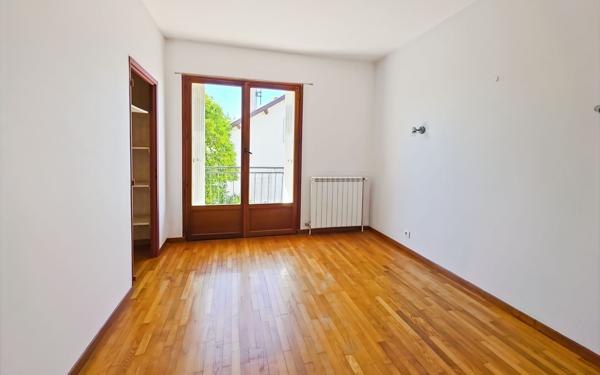 Maison à louer    6 pièces •  L'Union