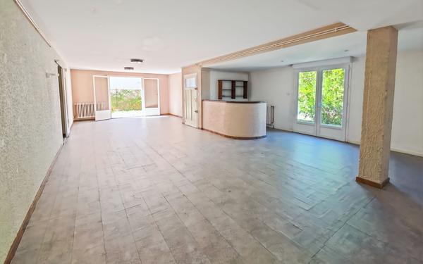 Maison à louer    6 pièces •  L'Union