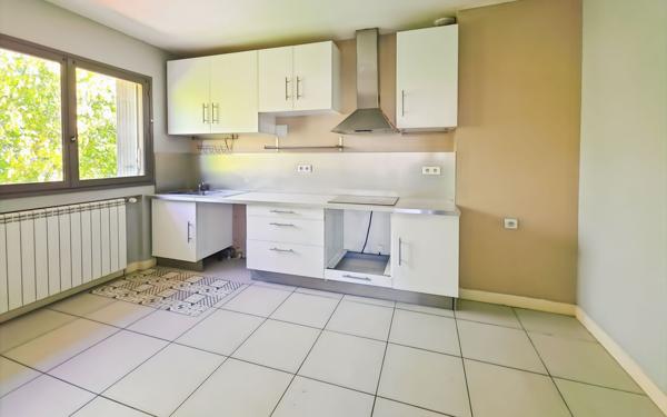 Maison à louer    6 pièces •  L'Union