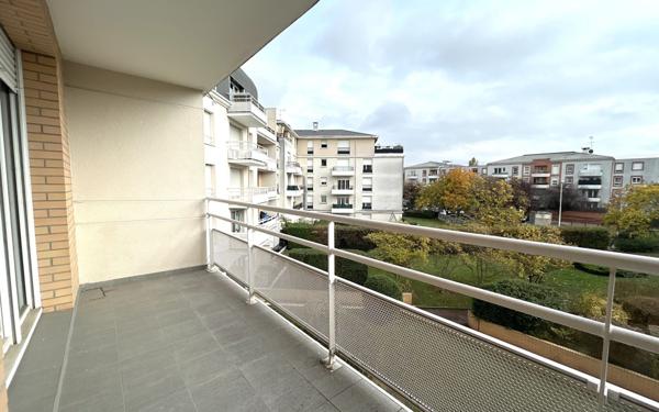 Appartement à vendre    3 pièces •  Courcouronnes
