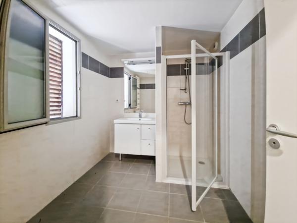 Appartement Marseille 4 pièce(s) 107 m²