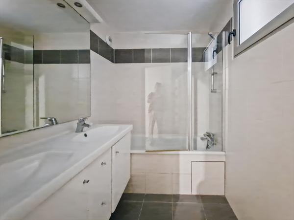 Appartement Marseille 4 pièce(s) 107 m²
