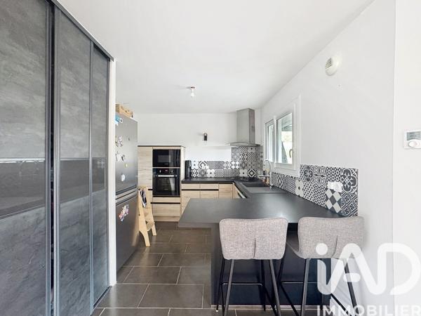 Maison à vendre 7 pièces 146 m² Plonéour-Lanvern