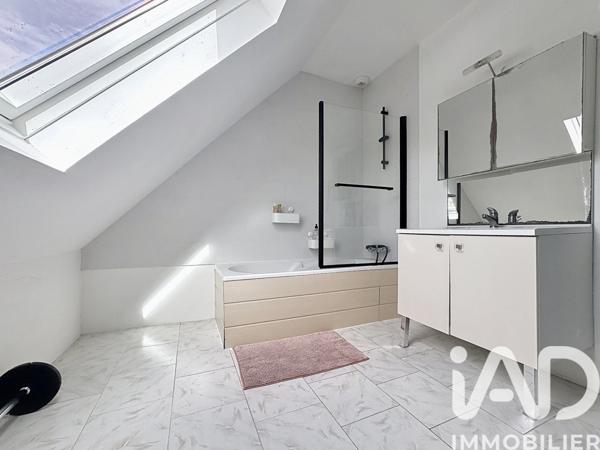 Maison à vendre 7 pièces 146 m² Plonéour-Lanvern