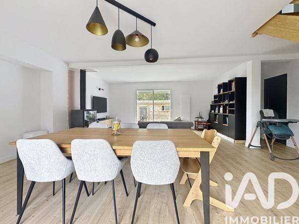 Maison à vendre 7 pièces 146 m² Plonéour-Lanvern