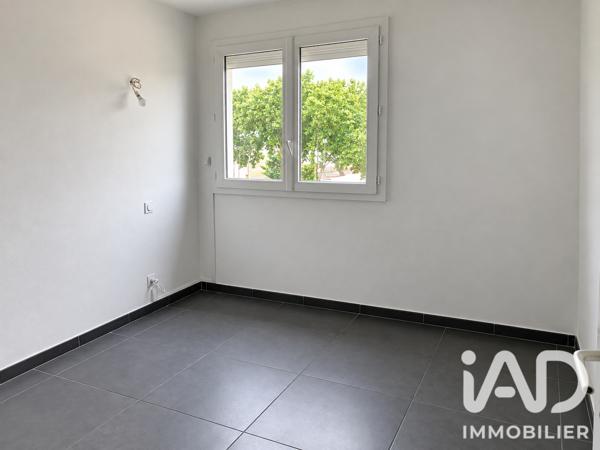 Location appartement 3 pièces 70 m² Nîmes