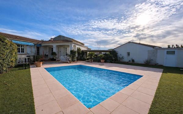 Maison à vendre    4 pièces •  Pézenas