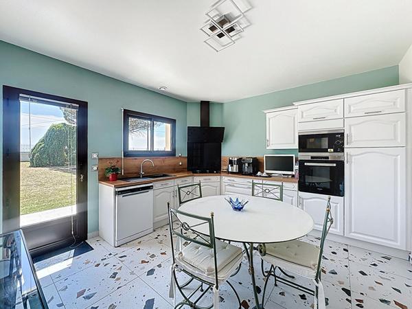 A vendre, belle villa à Auch 224m2 habitable, garage, parc arboré et clôturé