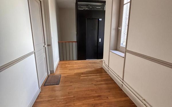 Appartement à vendre    4 pièces • 97,43 m2 Soissons