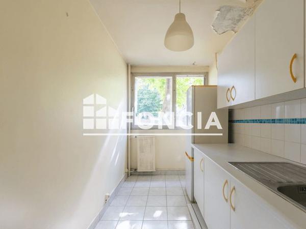 À vendre Studio 31 m² - Nanterre 92000