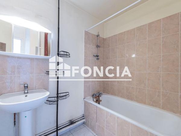 À vendre Studio 31 m² - Nanterre 92000