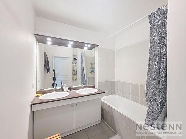 Appartement T3 - 2 Chambres - 66,12 m²- DERNIER ETAGE - 2 balcons - 1 garage box + 1 place ext - Résidence Les Jardins de Montolivet 13013