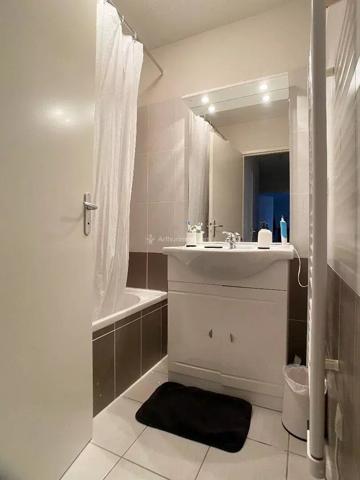 Location                                                      Appartement
                        
                     2 pièces                      44 m2                     à Albi