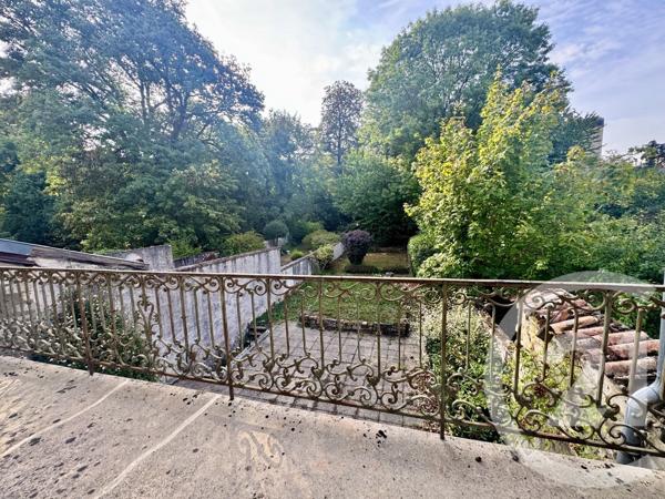 Maison à vendre  8 pièces - 212 m 2   VERDUN  - 55