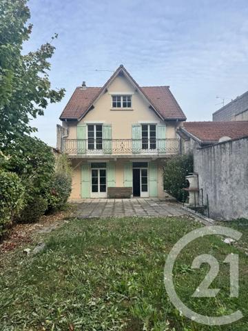 Maison à vendre  8 pièces - 212 m 2   VERDUN  - 55