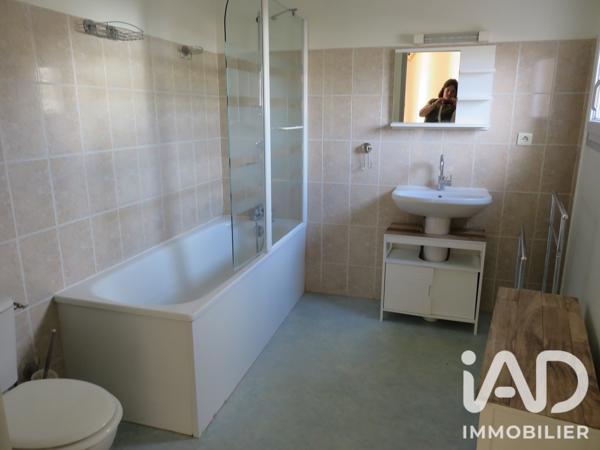 Maison à vendre 4 pièces 79,9 m² Chalais