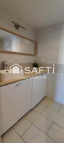 A une heure de Paris gare de Lyon et accès A6 à quelques encablures.