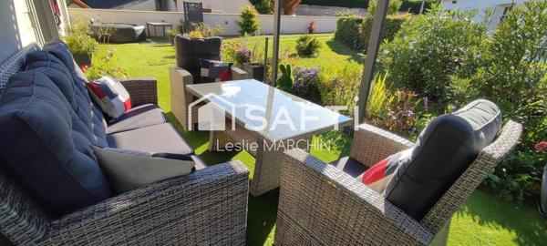 A une heure de Paris gare de Lyon et accès A6 à quelques encablures.