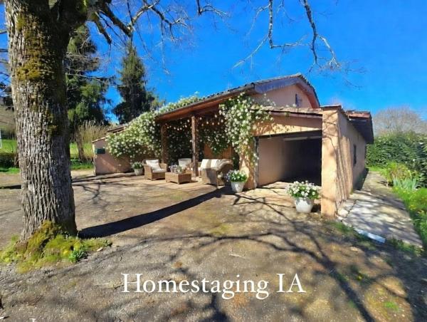 Fumel (47500) Plain pied en pierre crépie - 3 chambres avec grand jardin 3500m²