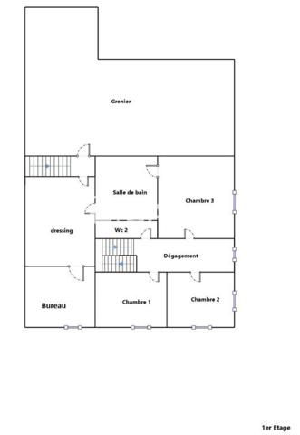 Maison de 213 m², dépendances, garage et piscine sur une parcelle de 847 m²