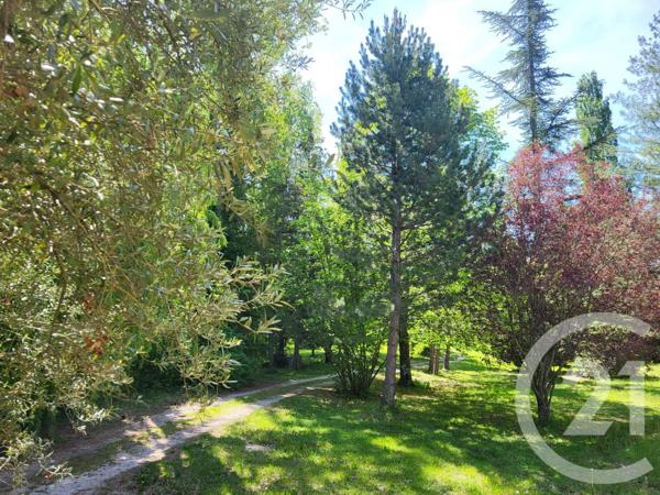 Maison à vendre  8 pièces - 510 m2 ST ETIENNE LES ORGUES - 04