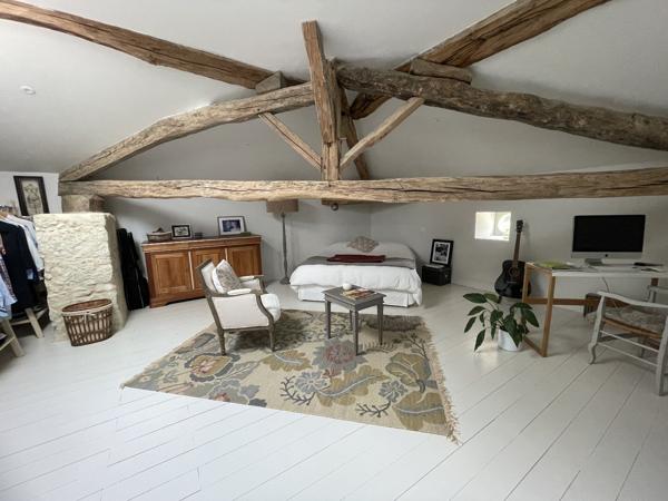 BEL ENSEMBLE IMMOBILIER PROCHE DE LECTOURE Lectoure