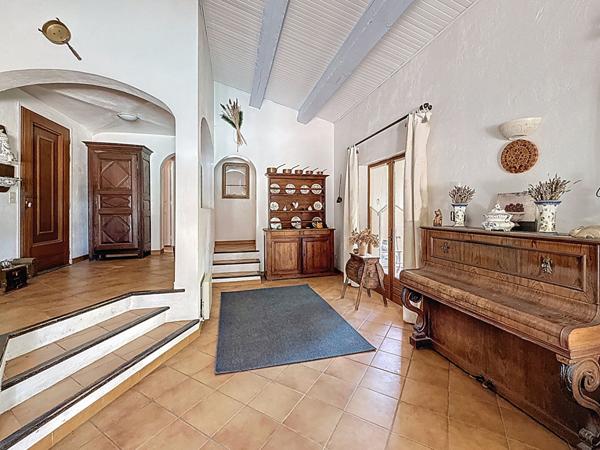 A VENDRE ! EXCLUSIVITÉ-Maison Le Cannet Des Maures 6 pièces 156 m2-Terrain 3580m2- Piscine,Carport,sous-sol