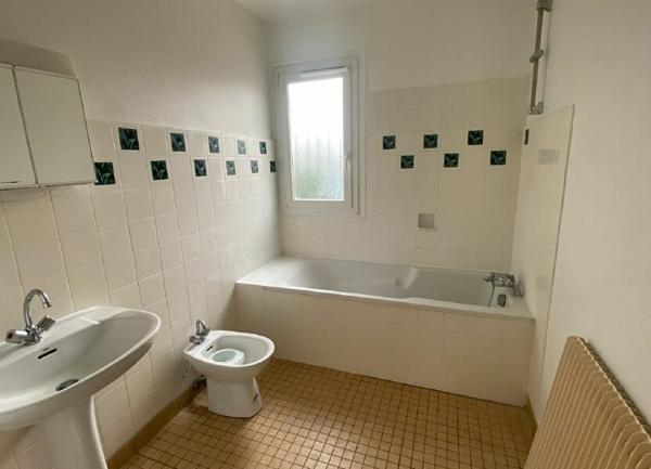 Appartement à louer    4 pièces •  Mont-de-Marsan