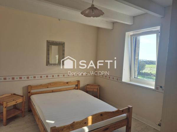 Ensemble immobilier de 130 m2, en campagne, proche de la mer.