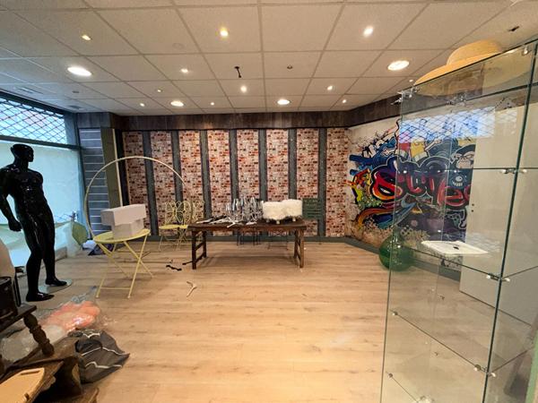 Immeuble à usage commercial et d'habitation 119m²