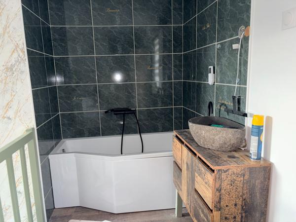 Immeuble à usage commercial et d'habitation 119m²