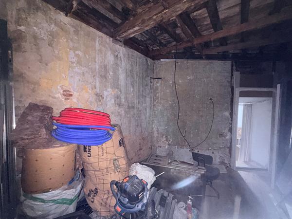 Immeuble à usage commercial et d'habitation 119m²