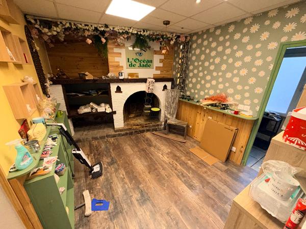 Immeuble à usage commercial et d'habitation 119m²